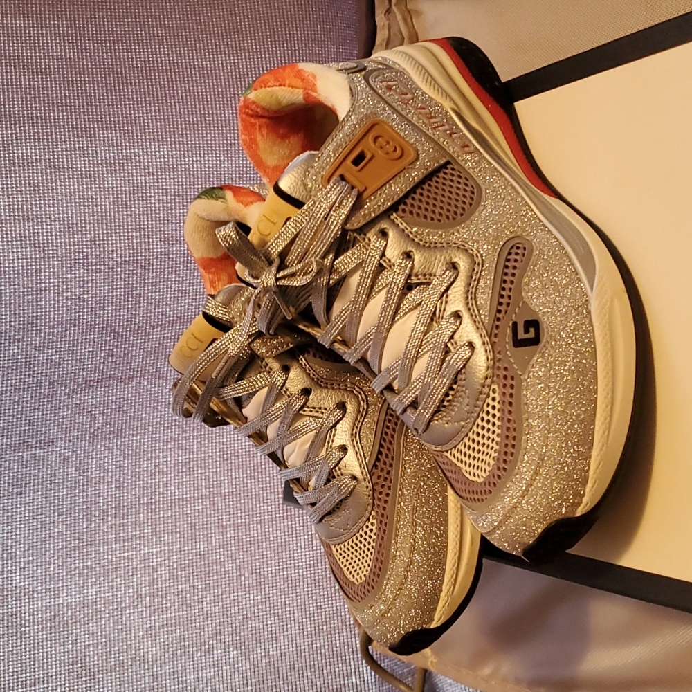 Sneaker
